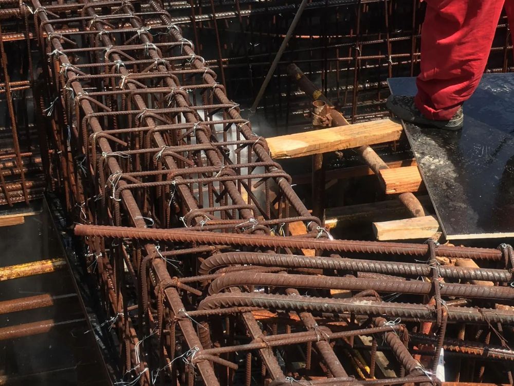 工地鋼筋生銹怎么辦？